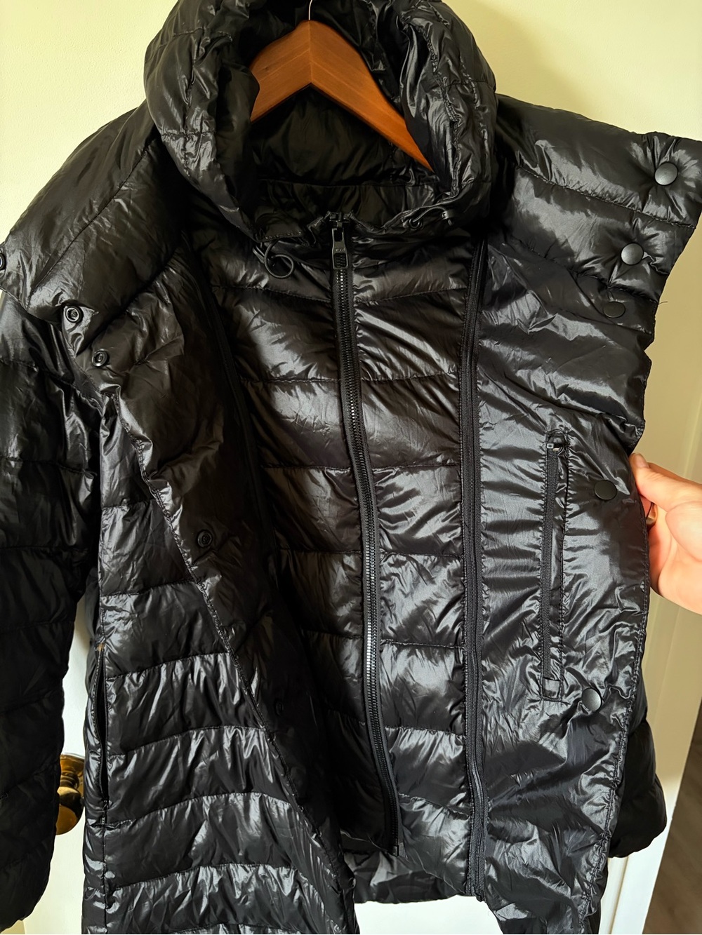 TUMI Black Lightweight Down Puffer Coat Convertible Backpack XL - Picture 3 of 11